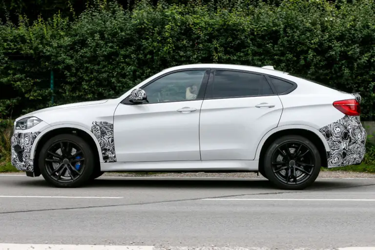 BMW X6 M - foto spia (agosto 2014) - 3