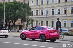 BMW X6 M rosa cromata - 2