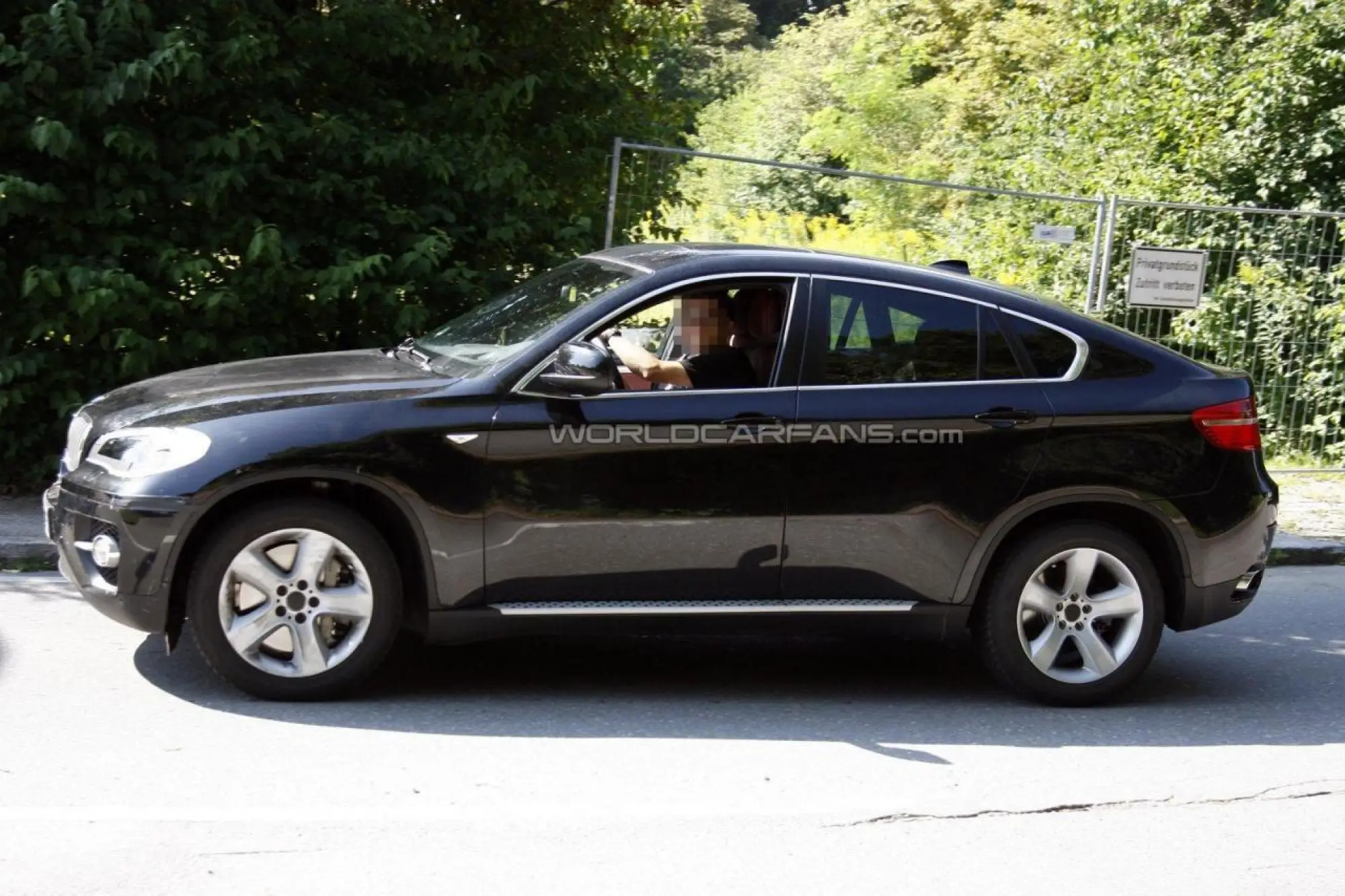 BMW X6 restyling foto spia agosto 2011 - 6
