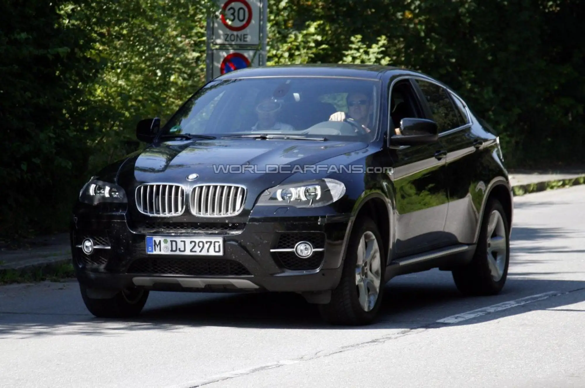 BMW X6 restyling foto spia agosto 2011 - 9