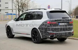  BMW X7 2021 - Foto spia 27-11-2020