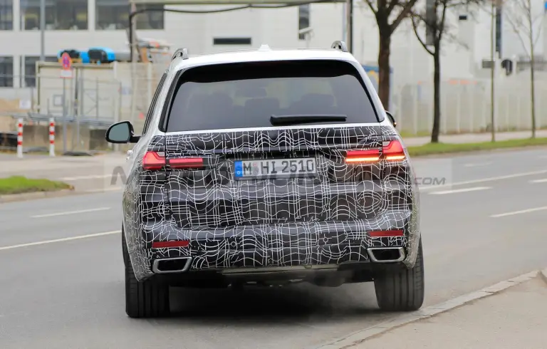  BMW X7 2021 - Foto spia 27-11-2020 - 14