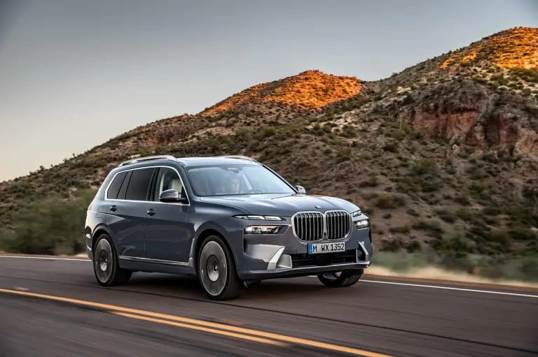 BMW X7 2023 - Foto - 109