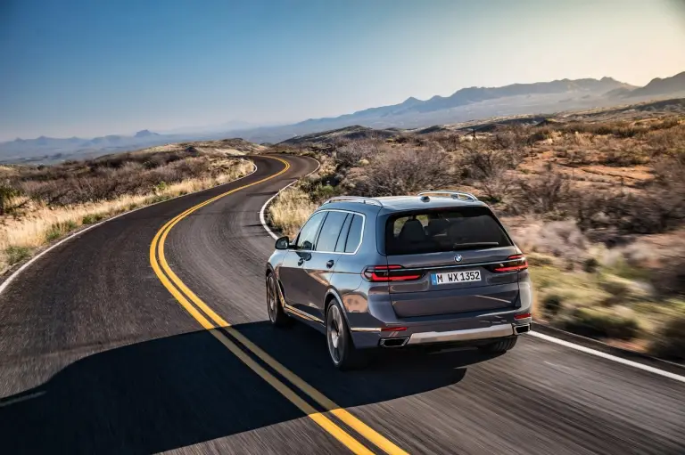 BMW X7 2023 - Foto - 105