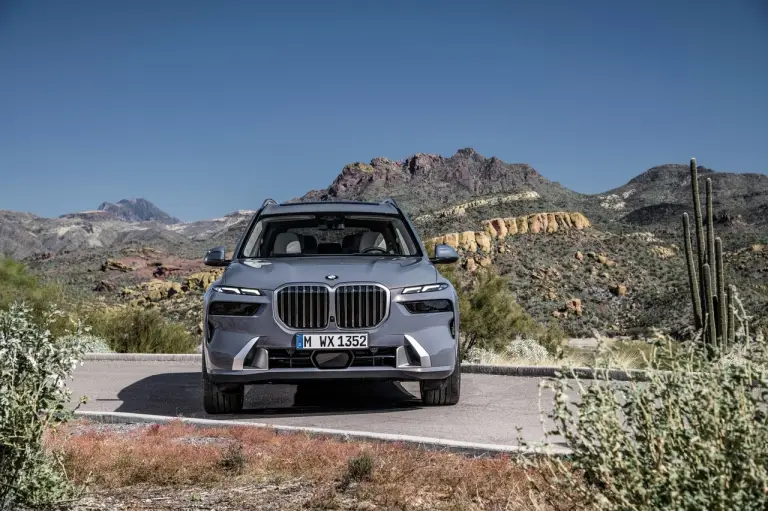 BMW X7 2023 - Foto - 111