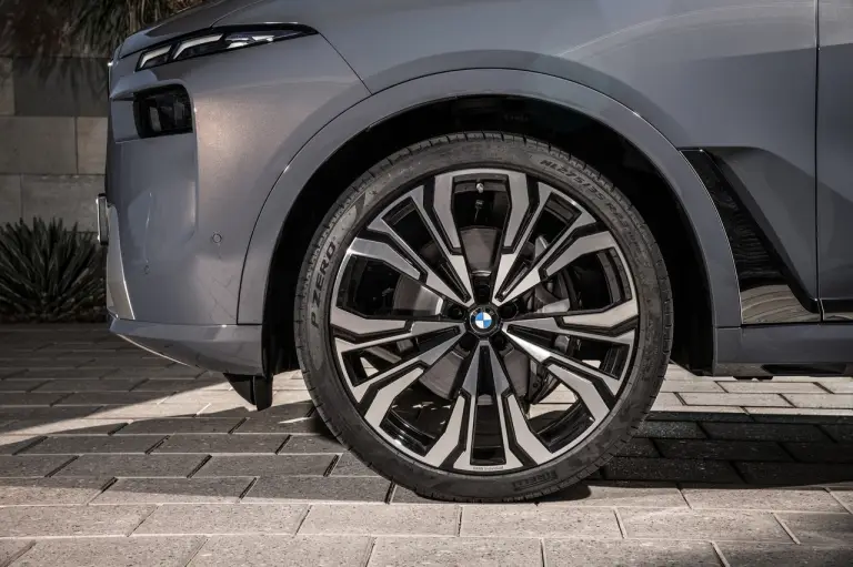 BMW X7 2023 - Foto - 134