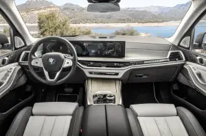 BMW X7 2023 - Foto - 143