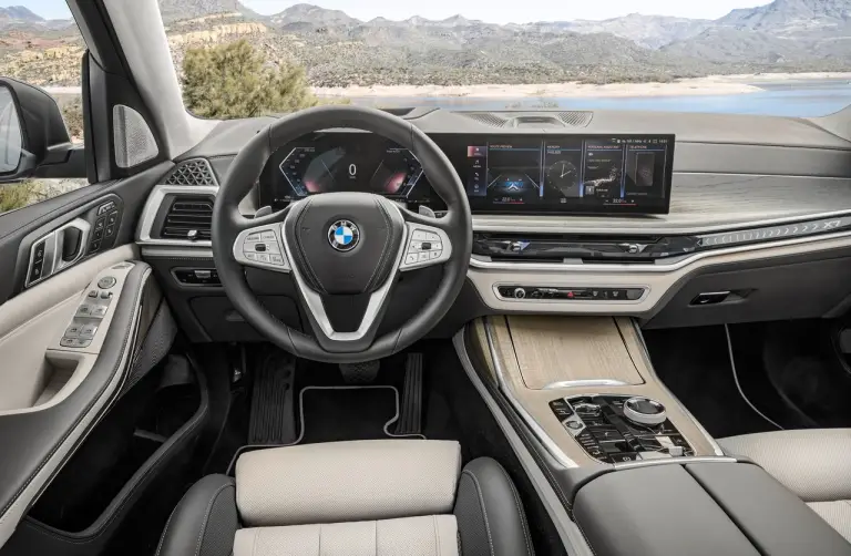 BMW X7 2023 - Foto - 142