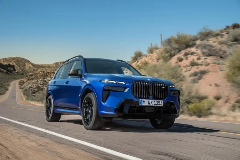 BMW X7 2023 - Foto - 37