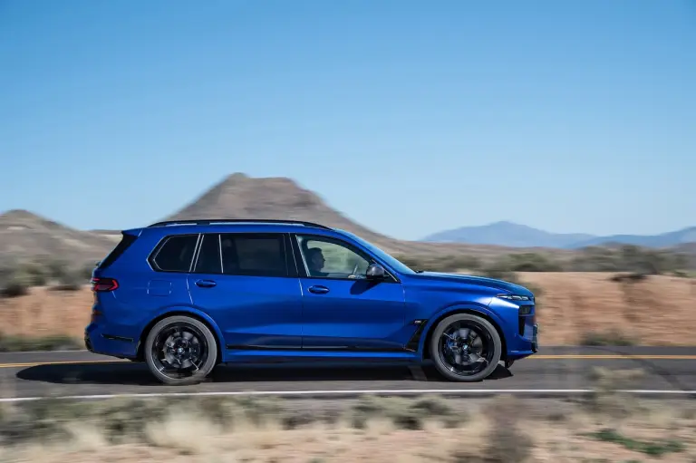 BMW X7 2023 - Foto - 48