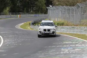 BMW X7 - Foto spia 03-05-2017