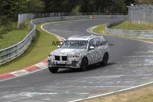 BMW X7 - Foto spia 03-05-2017