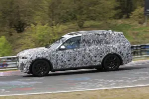 BMW X7 - Foto spia 03-05-2017