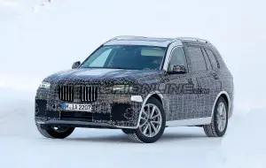 BMW X7 - Foto spia 12-02-2018 - 4