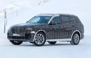 BMW X7 - Foto spia 12-02-2018