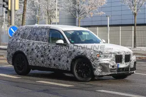 BMW X7 Foto spia 16-12-2016