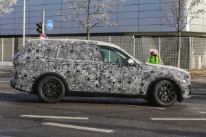 BMW X7 Foto spia 16-12-2016