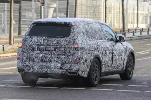 BMW X7 Foto spia 16-12-2016