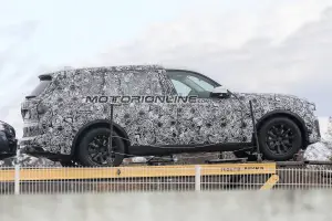 BMW X7 foto spia 21 novembre 2016 - 4