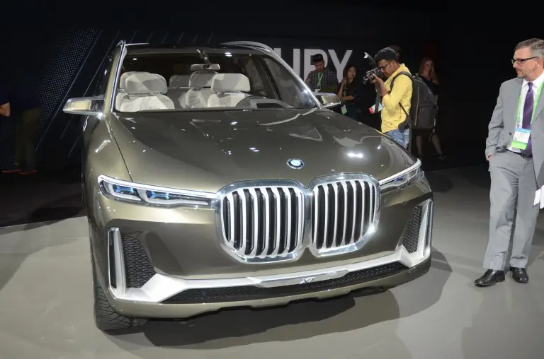 BMW X7 iPerformance Concept - Salone di Los Angeles 2017 - 1
