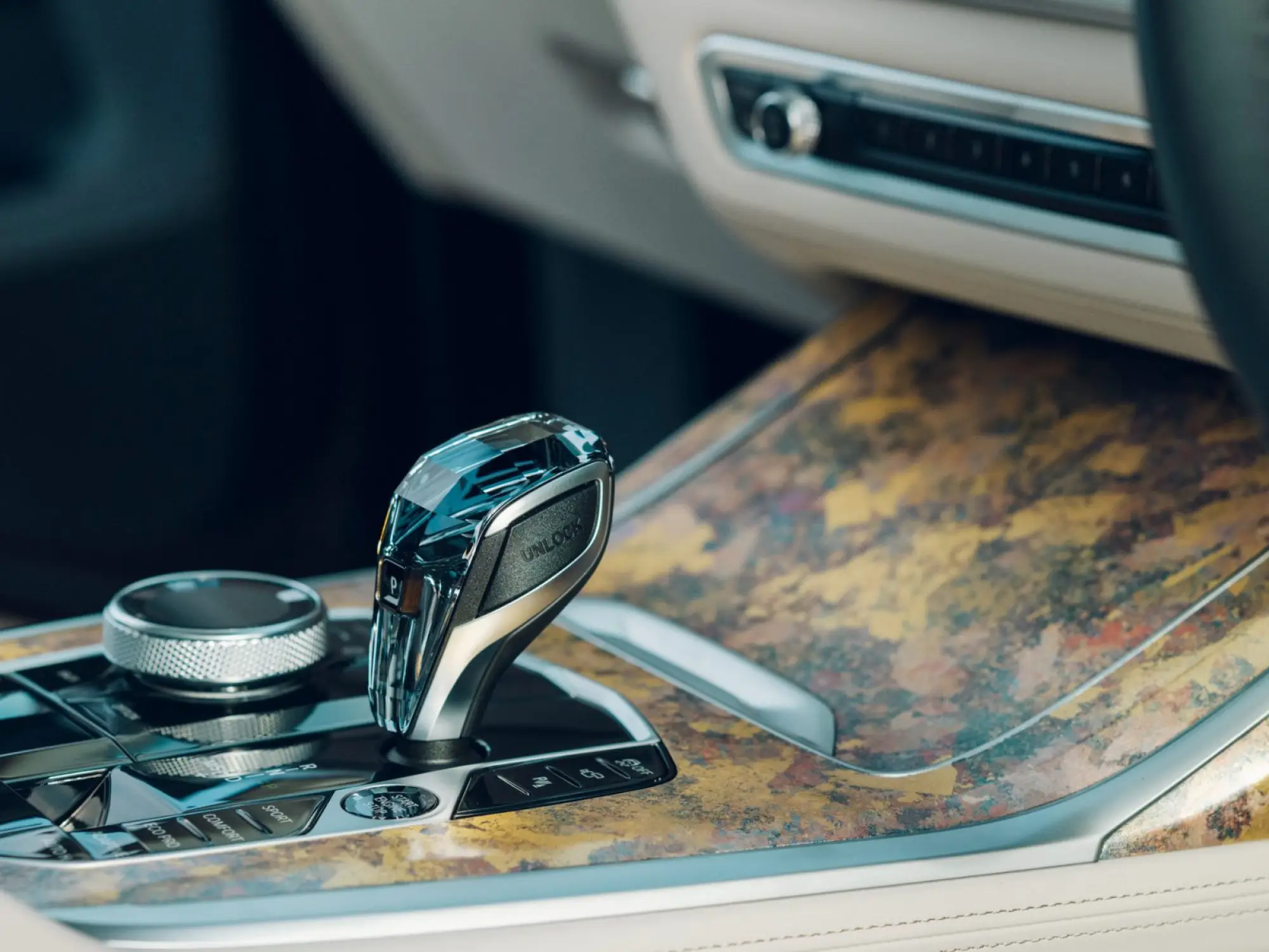 BMW X7 Nishijin Edition - 9