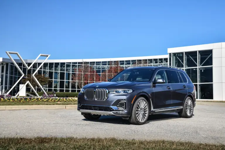 BMW X7 - nuove foto - 8