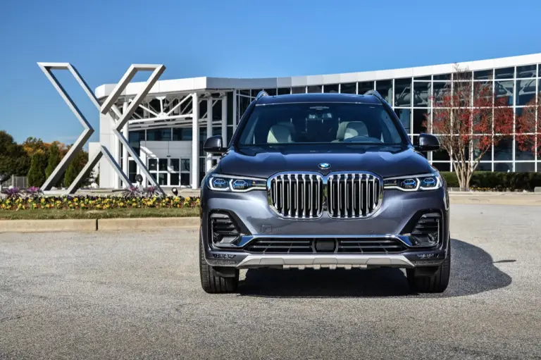 BMW X7 - nuove foto - 10