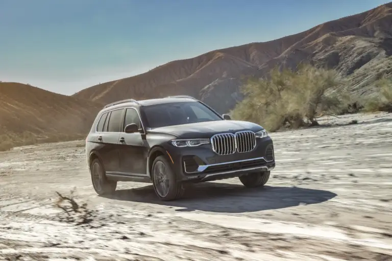 BMW X7 - nuove foto - 125