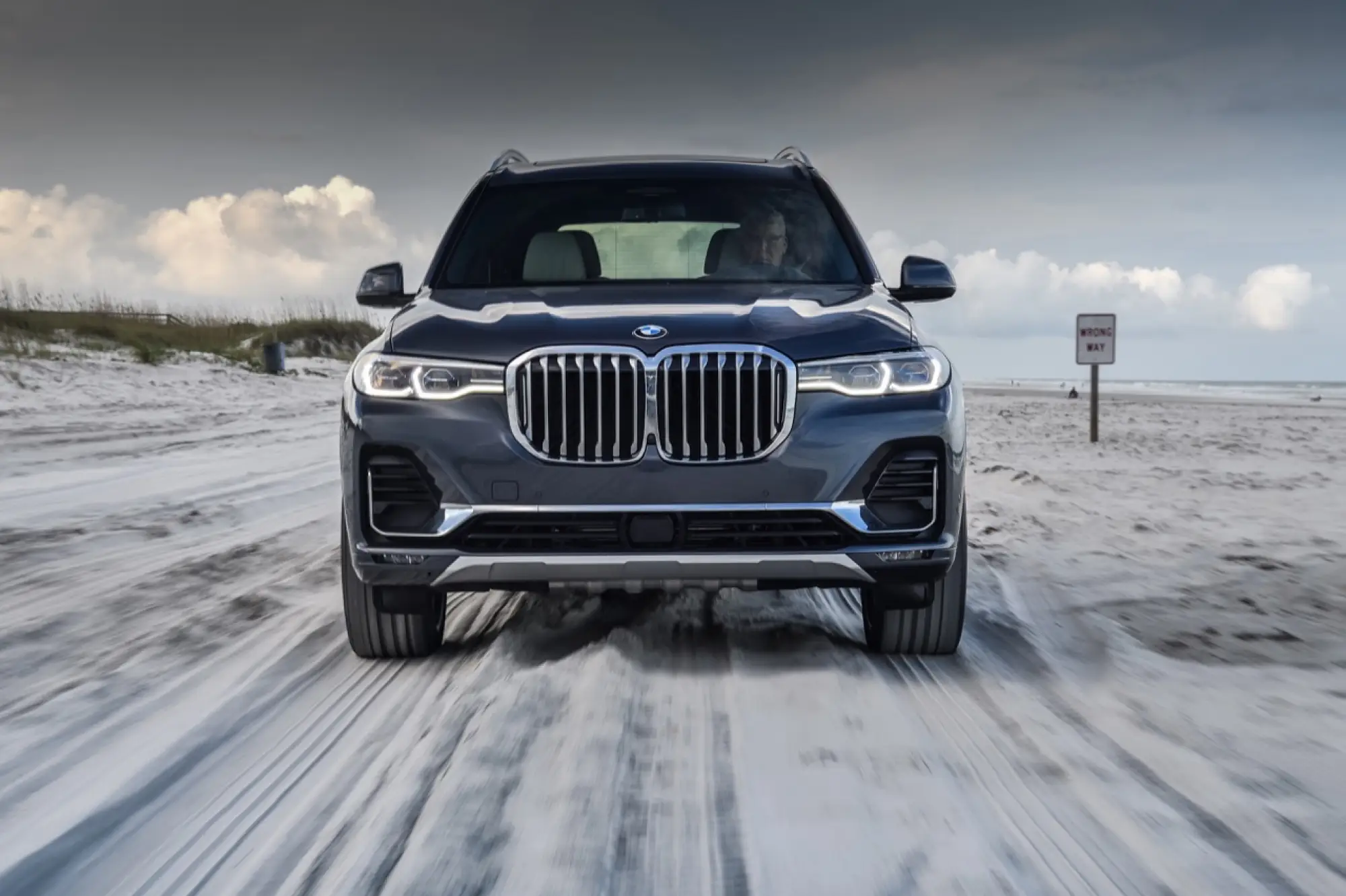 BMW X7 - nuove foto - 137