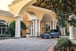 BMW X7 - nuove foto