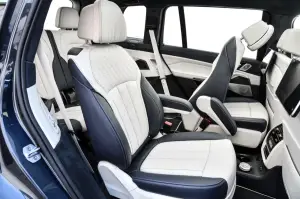 BMW X7 - nuove foto
