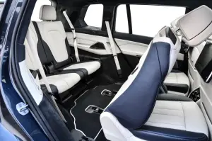 BMW X7 - nuove foto