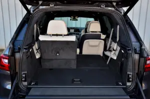 BMW X7 - nuove foto