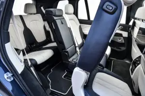 BMW X7 - nuove foto
