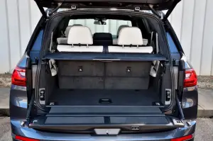 BMW X7 - nuove foto