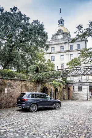 BMW X7 - nuove foto