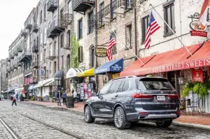 BMW X7 - nuove foto