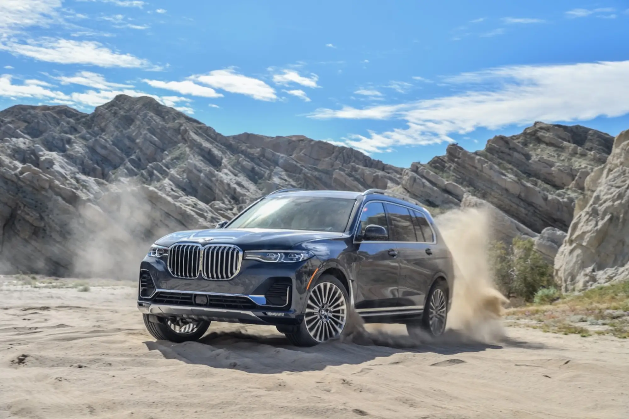 BMW X7 - nuove foto - 195