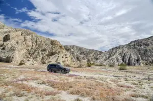 BMW X7 - nuove foto