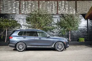 BMW X7 - nuove foto