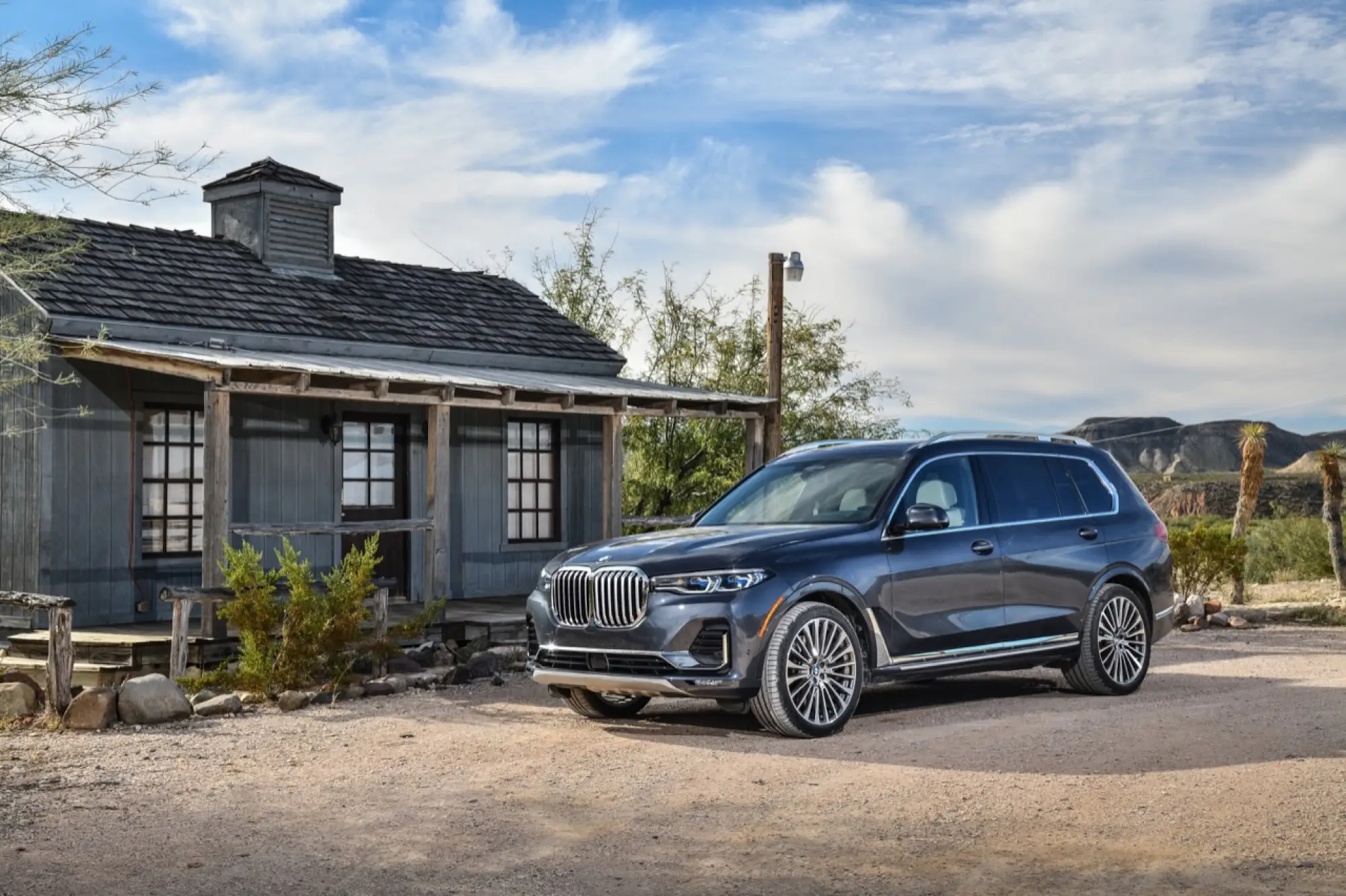 BMW X7 - nuove foto - 38