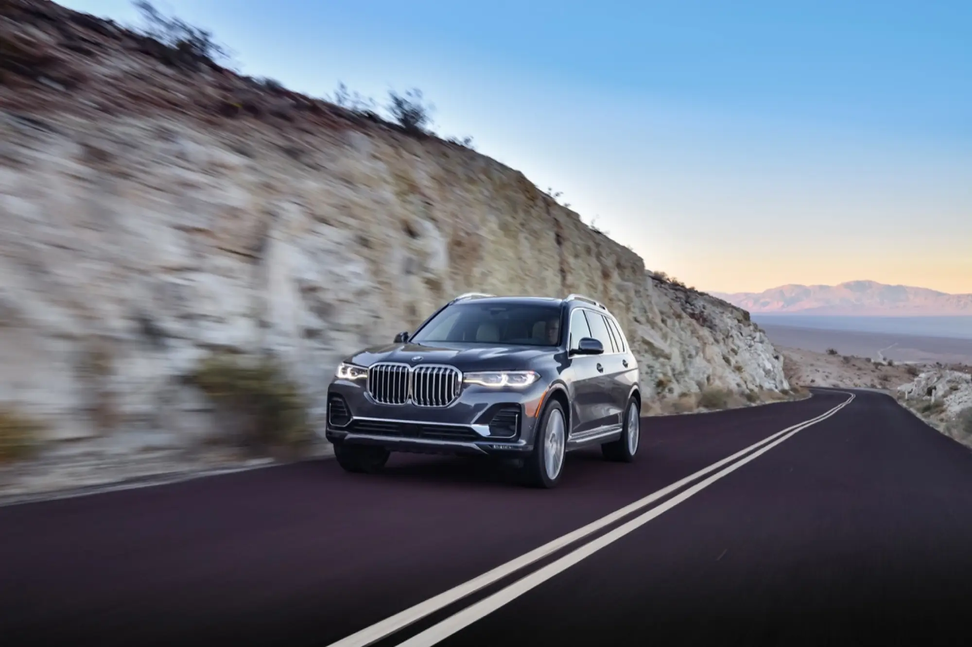 BMW X7 - nuove foto - 90