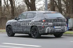 BMW X8 - Foto spia 3-12-2020 - 12