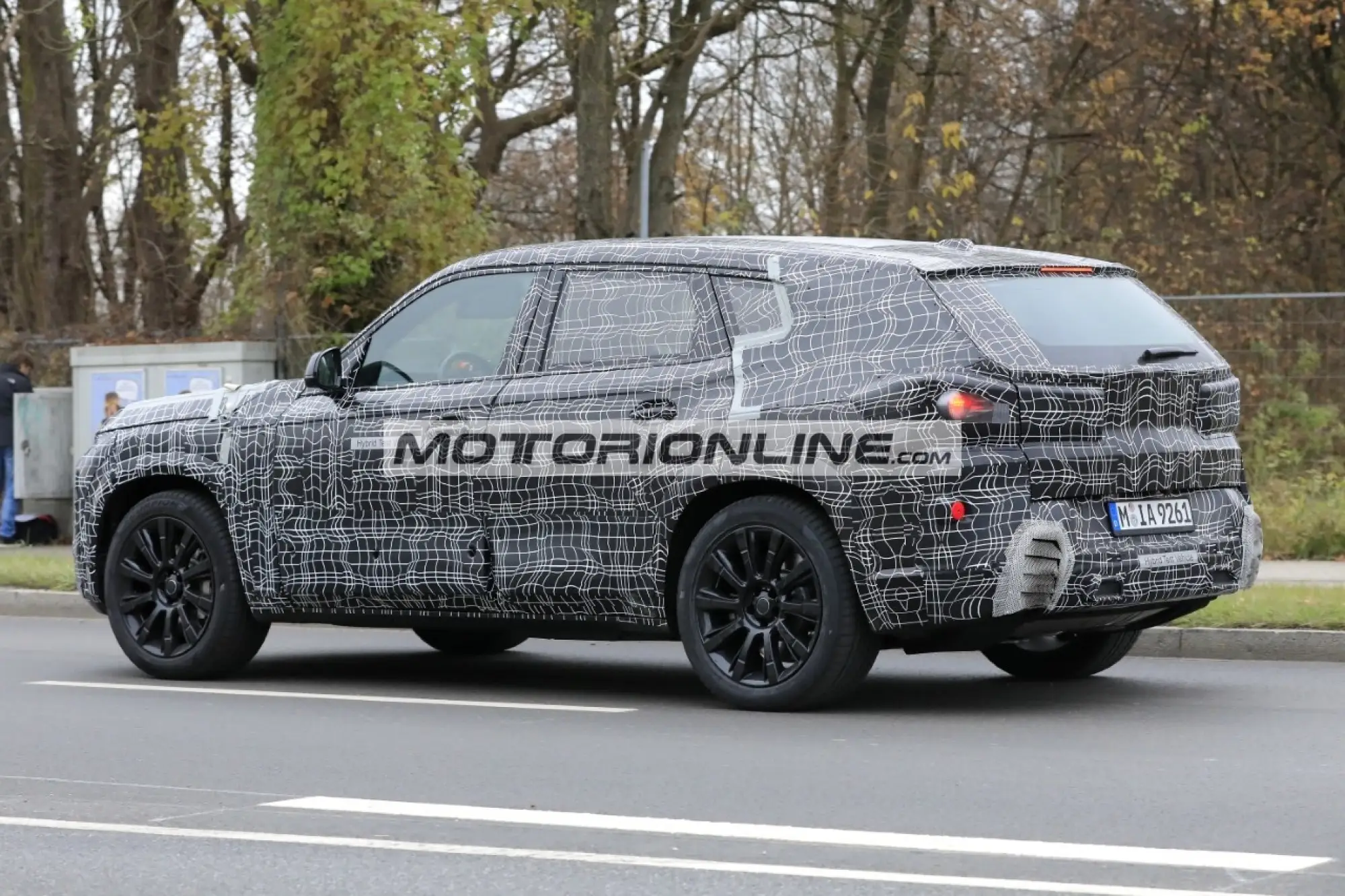 BMW X8 - Foto spia 3-12-2020 - 9