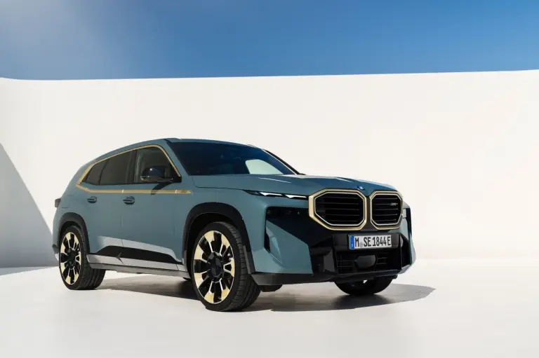 BMW XM 2023 - Foto ufficiali - 8