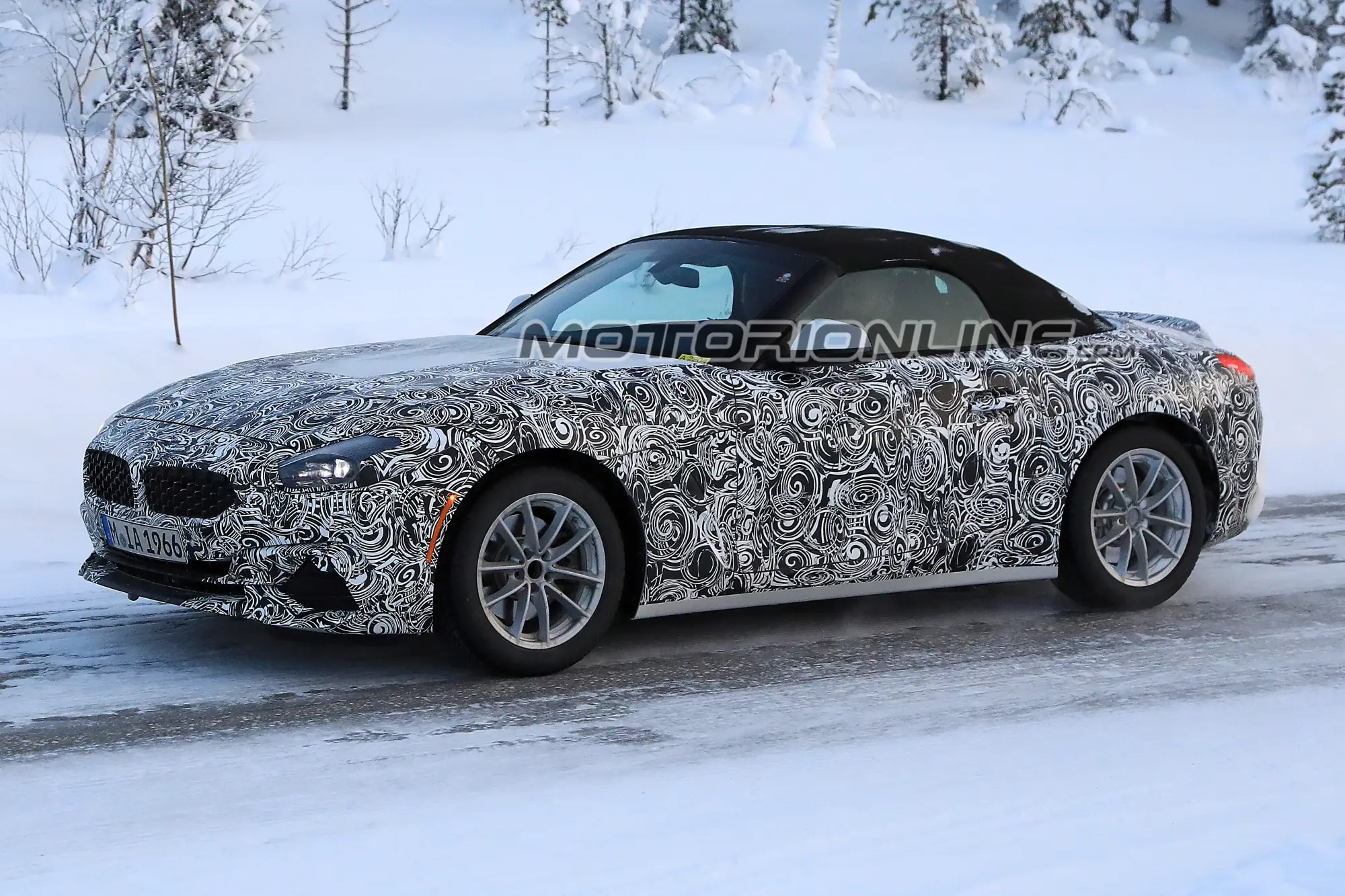 BMW Z4 MY 2019 foto spia 23 gennaio 2018 - 4