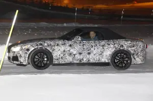 BMW Z5 - foto spia (gennaio 2016) - 12