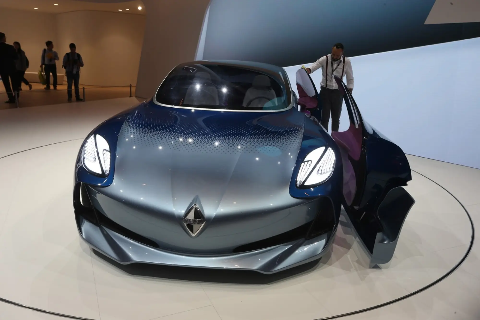 Borgward Isabella Concept - Salone di Francoforte 2017 - 3