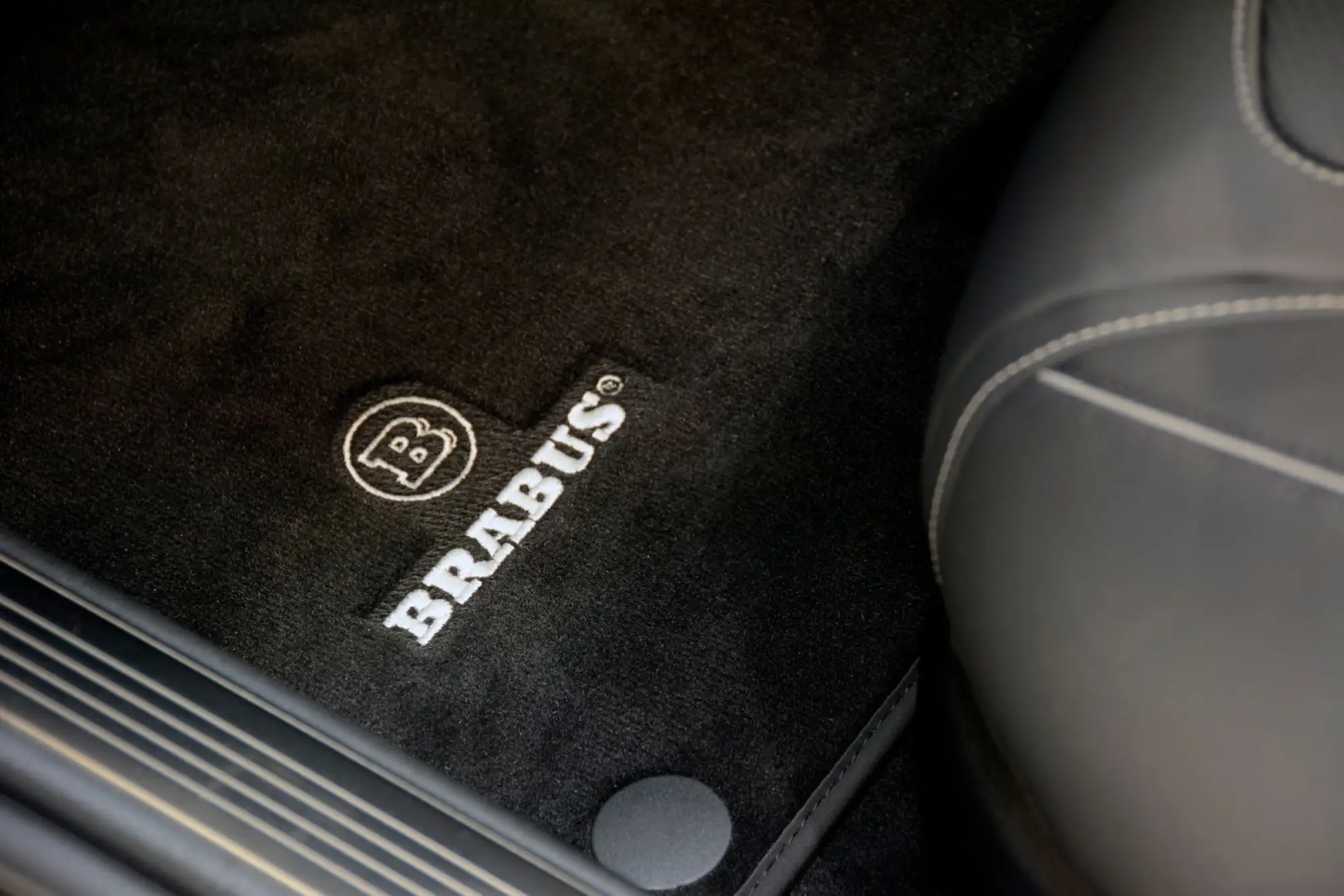 Brabus 850 Cabrio - 2