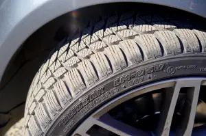 Bridgestone Blizzak LM-25 e Potenza S001 - 5